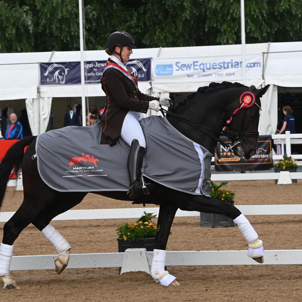 Becky Moody James Bond CDI1 Inter 1 1St