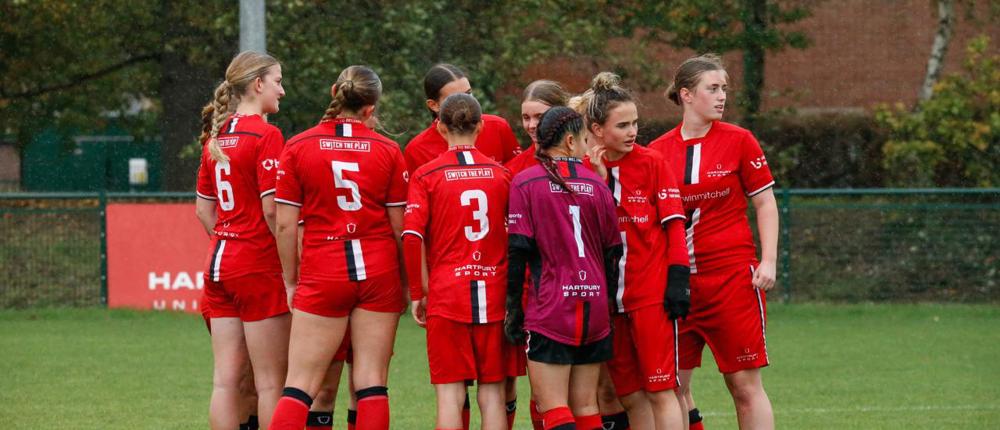Womens Fc In Huddle
